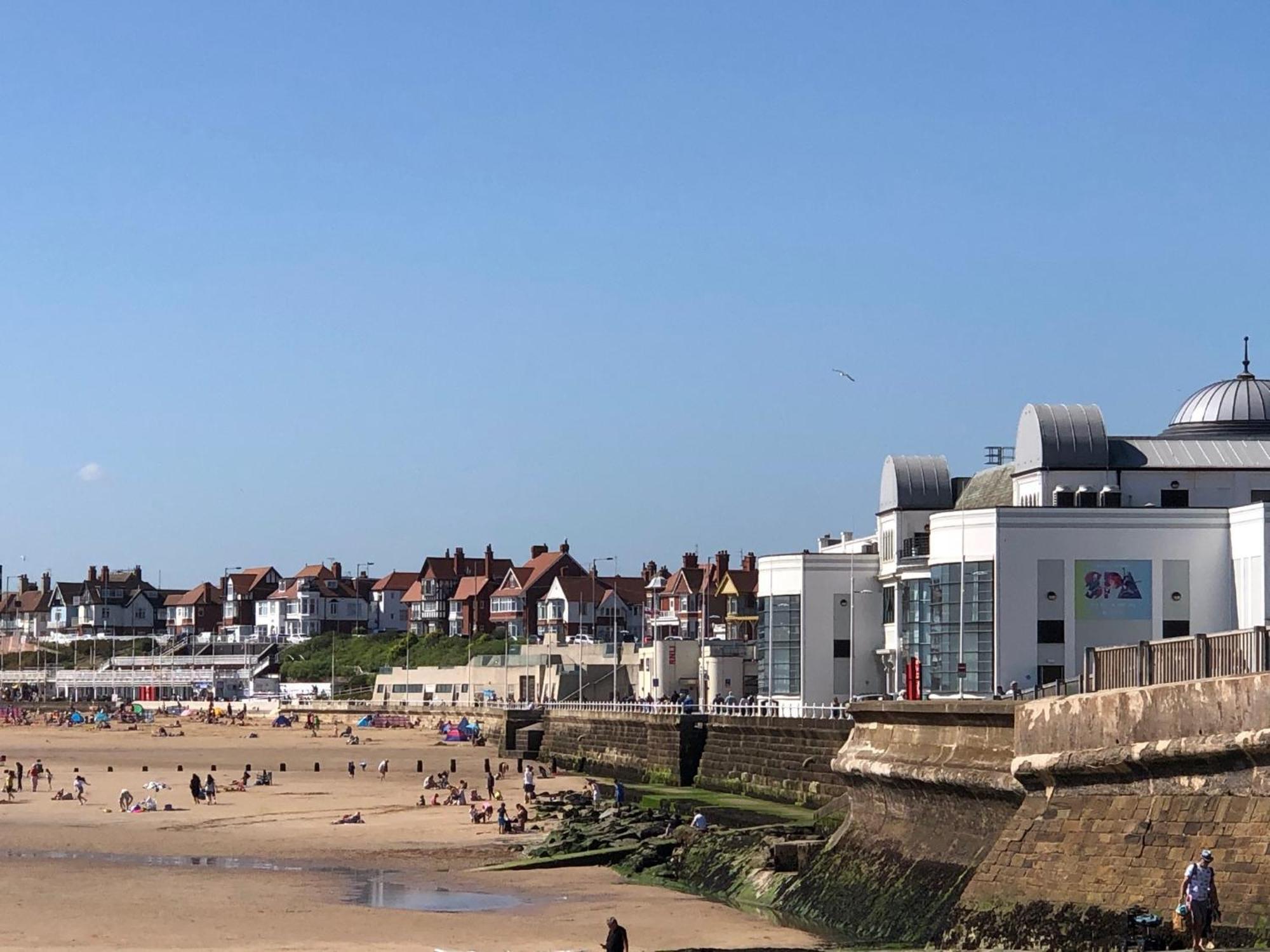 Salt On The Harbour Bed & Breakfast Bridlington Exterior photo