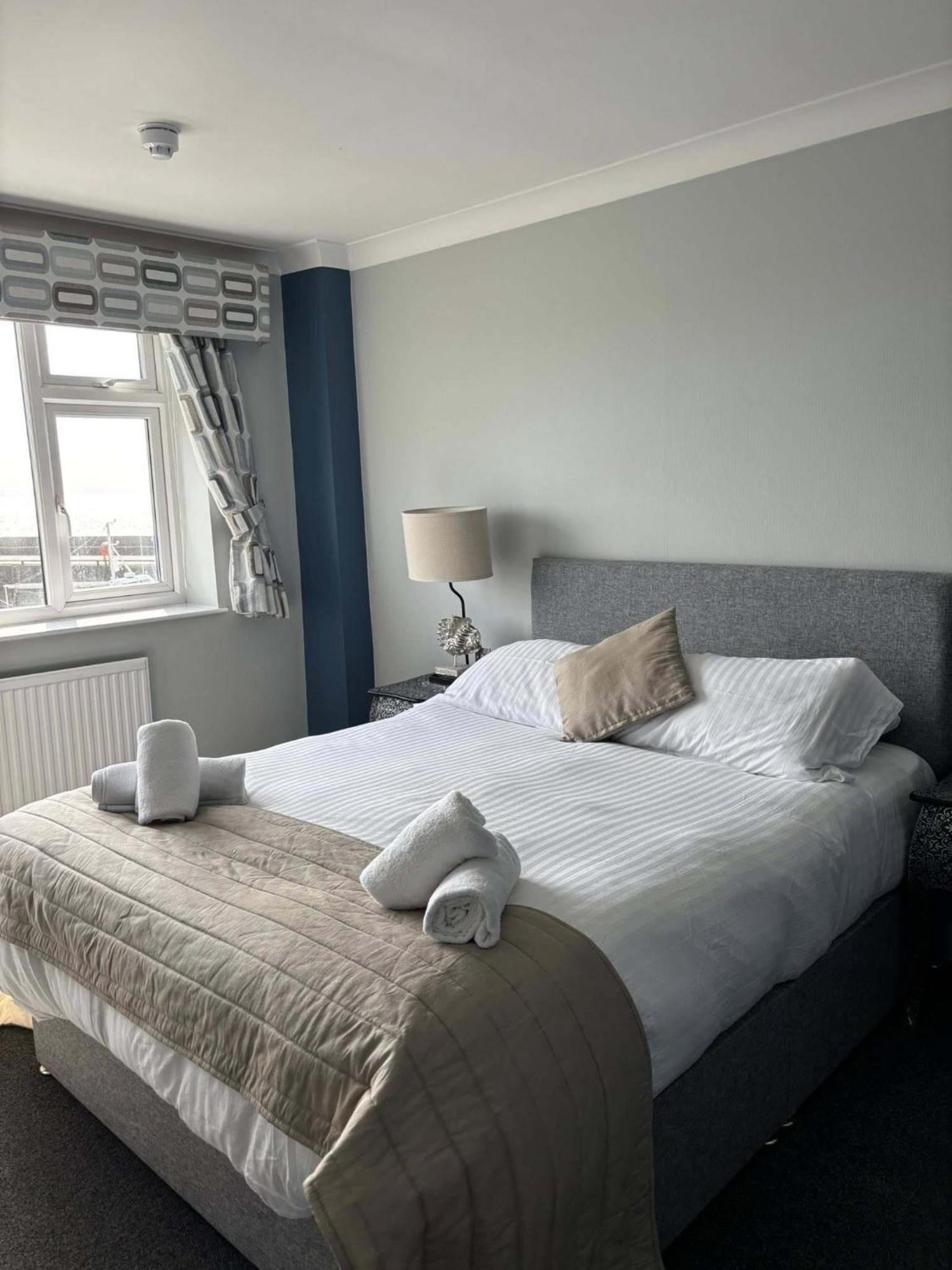 Salt On The Harbour Bed & Breakfast Bridlington Exterior photo