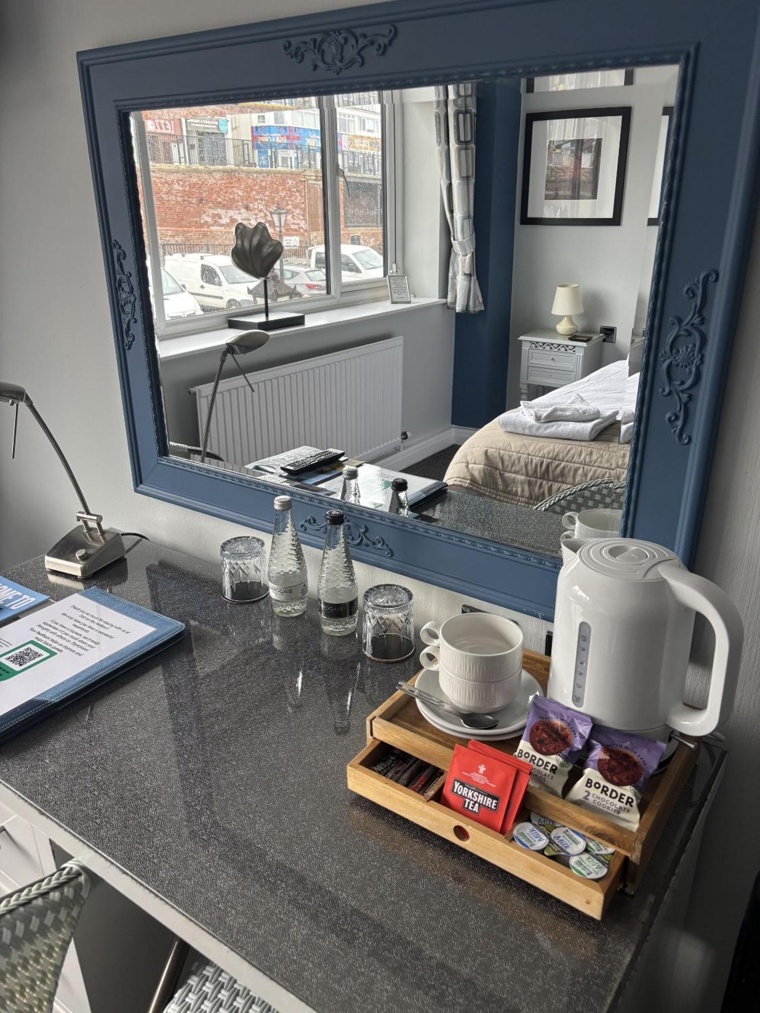Salt On The Harbour Bed & Breakfast Bridlington Exterior photo