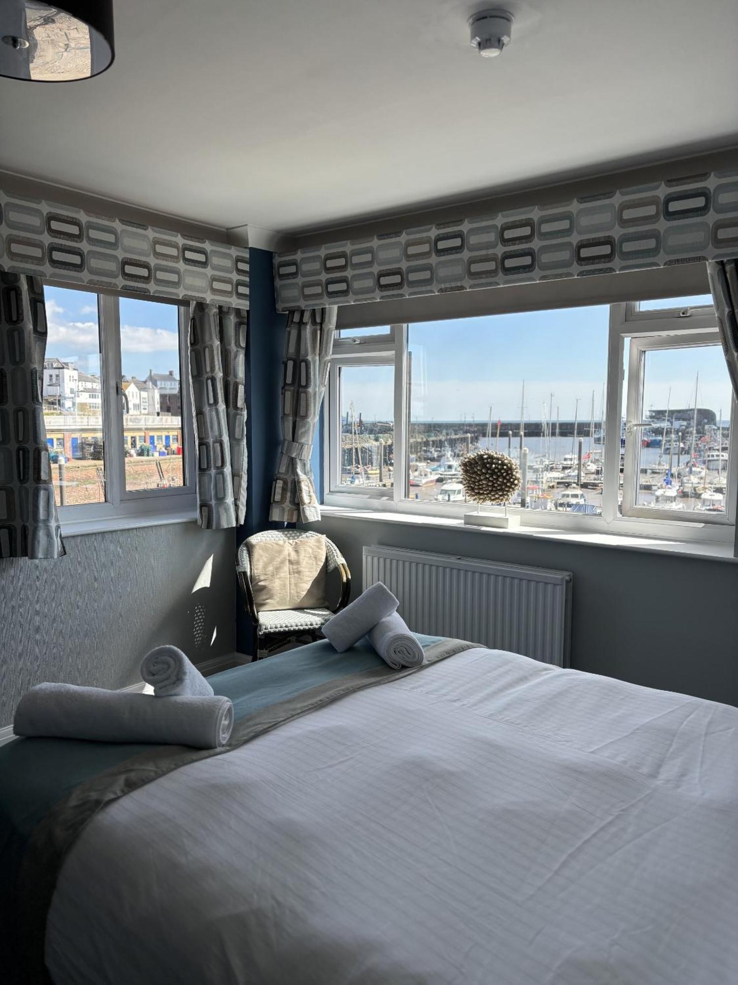 Salt On The Harbour Bed & Breakfast Bridlington Room photo